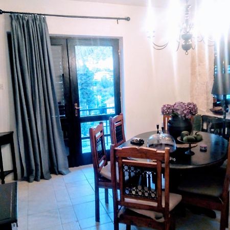 Villa Victoria Gradac  Luaran gambar